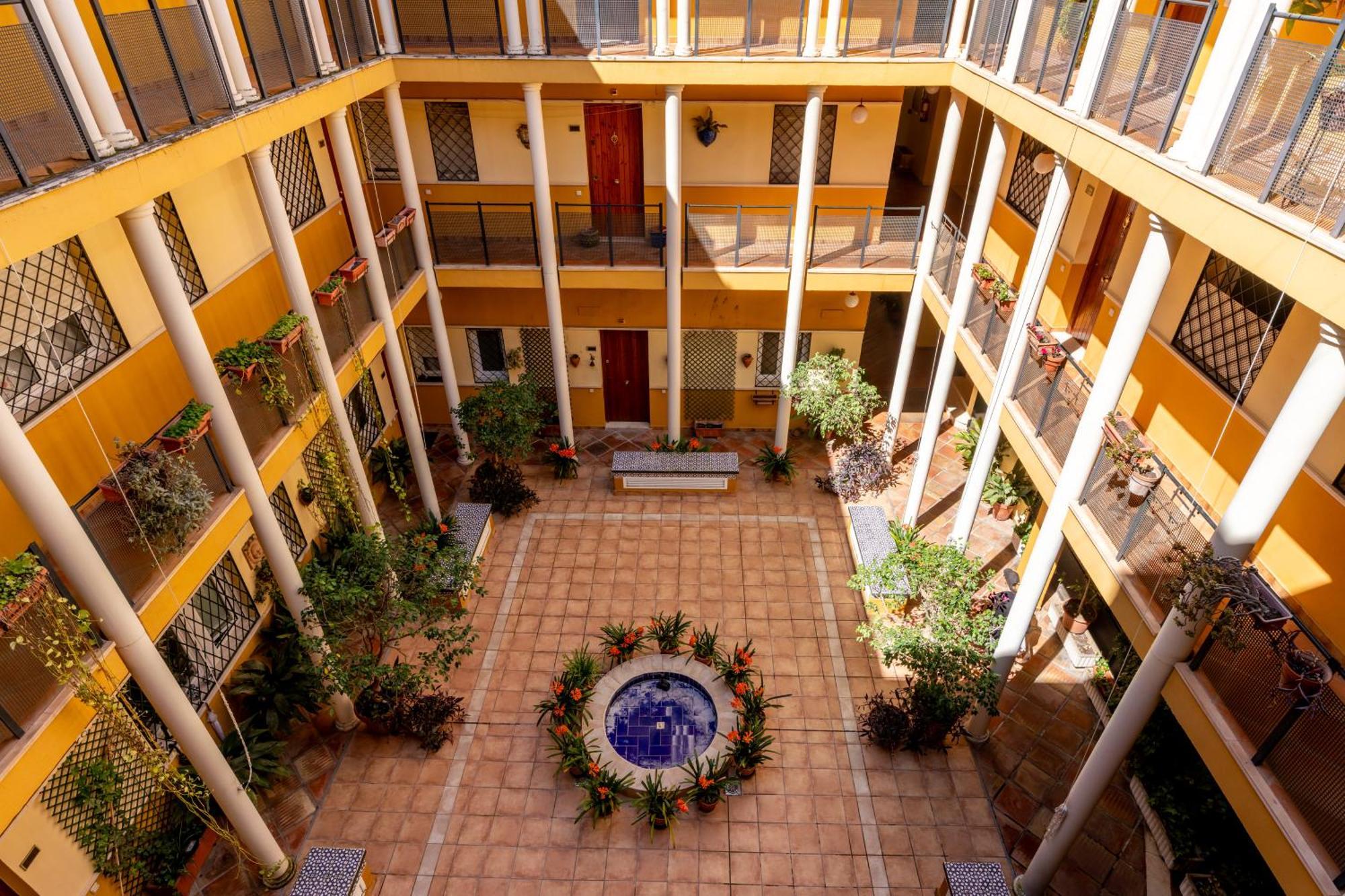San Vicente-Museo Apartamento Севилья Экстерьер фото
